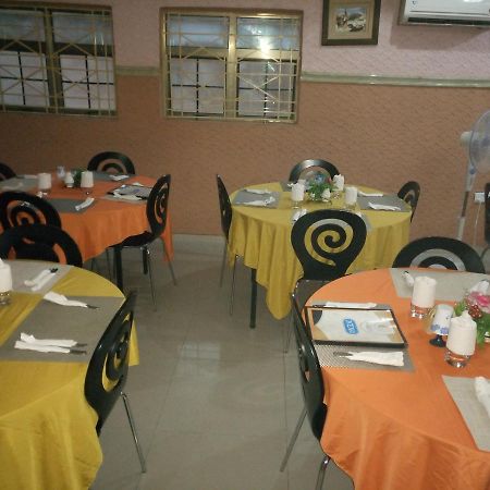 Glorious Hotel & Suites Ikotun Ngoại thất bức ảnh